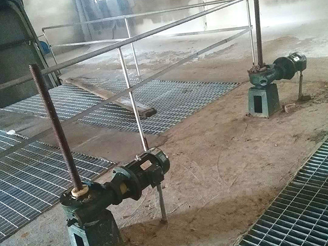 直聯(lián)螺桿啟閉機